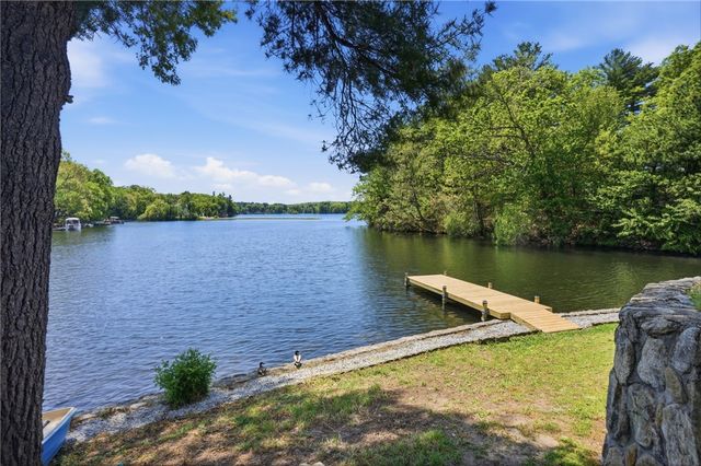 31 Beverly Circle, Smithfield, RI 02828