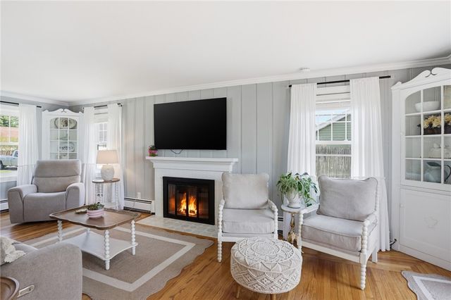 31 Beverly Circle, Smithfield, RI 02828