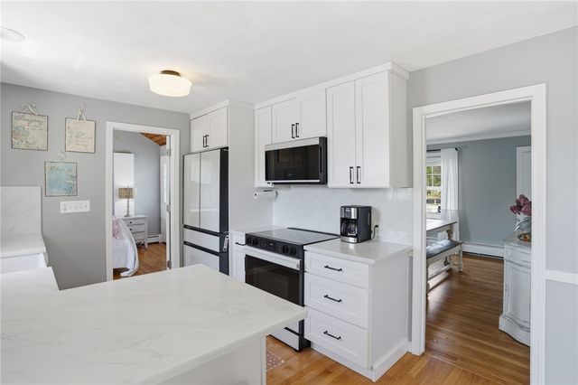 31 Beverly Circle, Smithfield, RI 02828