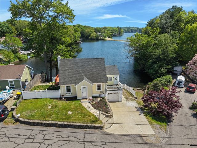 31 Beverly Circle, Smithfield, RI 02828
