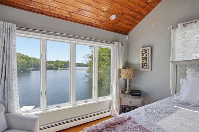 31 Beverly Circle, Smithfield, RI 02828