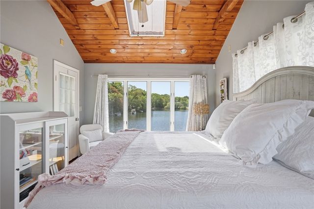 31 Beverly Circle, Smithfield, RI 02828