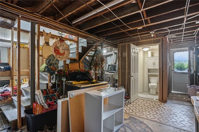 31 Beverly Circle, Smithfield, RI 02828