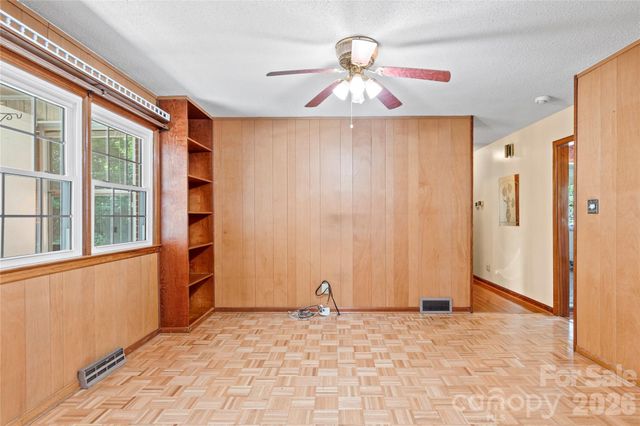1604 Grantham Drive, High Point, NC 27265