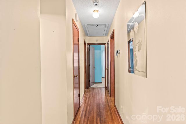 1604 Grantham Drive, High Point, NC 27265