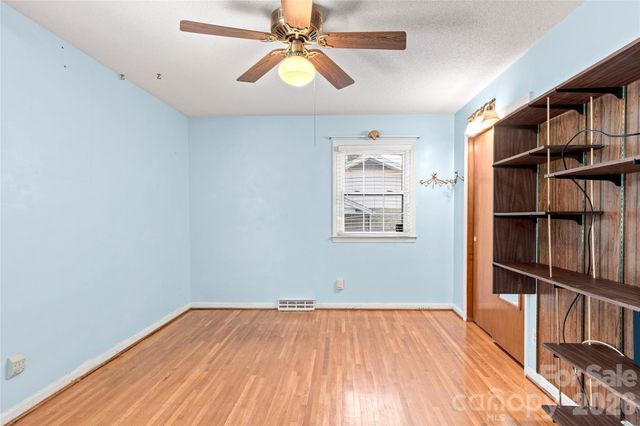 1604 Grantham Drive, High Point, NC 27265