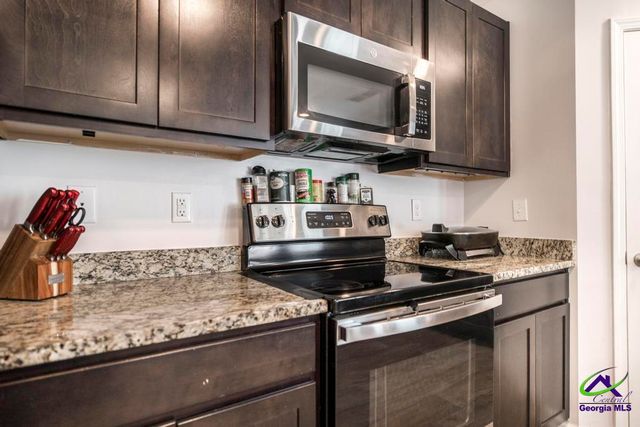 102 Clarks Court, Jackson, GA 30233