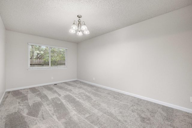 4907 Crestview Dr, Carmichael, CA 95608