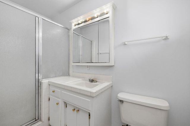 4907 Crestview Dr, Carmichael, CA 95608