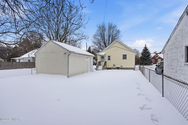 914 Sawyer Road, Toledo, OH 43615