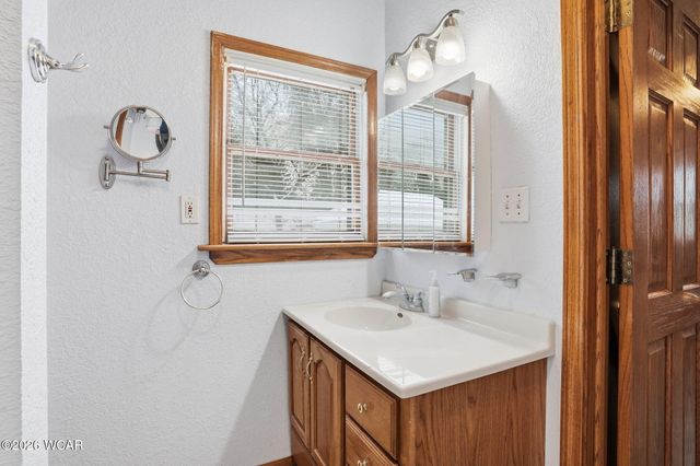 914 Sawyer Road, Toledo, OH 43615