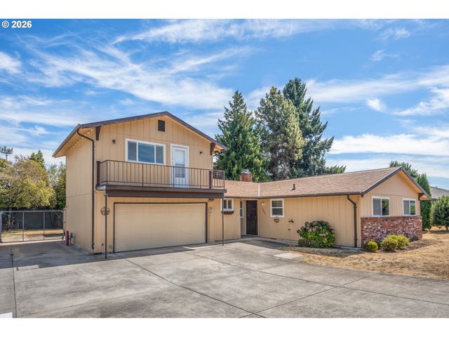 14884 Se PRIMROSE Ave, Milwaukie, OR 97267