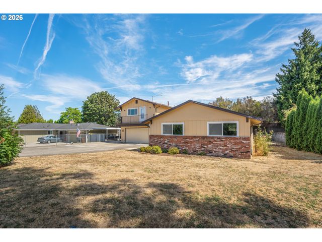 14884 Se PRIMROSE Ave, Milwaukie, OR 97267