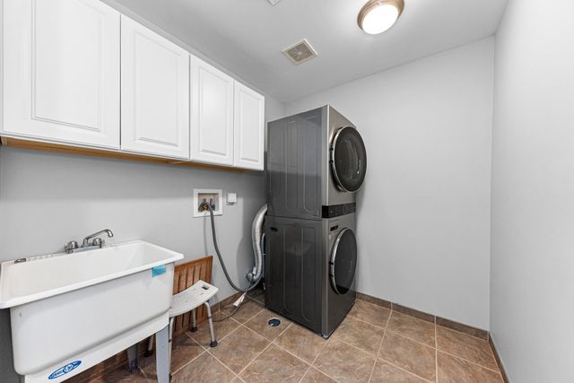 2608 Nadia Court, Ann Arbor, MI 48105