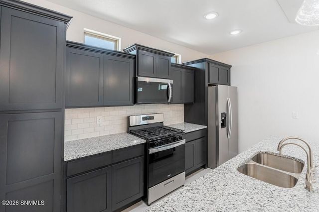 1145 Bronze Hill Avenue, Santa Teresa, NM 88008