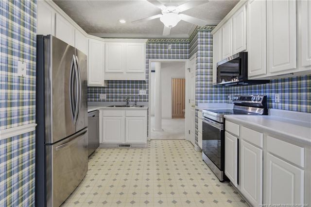 6531 Brook Run Drive, Fayetteville, NC 28306