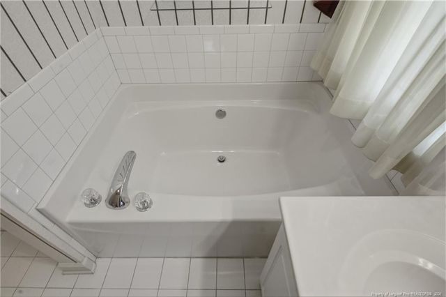 6531 Brook Run Drive, Fayetteville, NC 28306