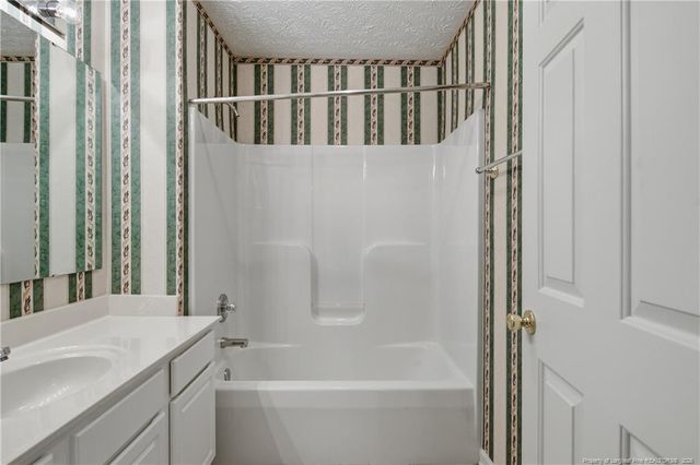 6531 Brook Run Drive, Fayetteville, NC 28306