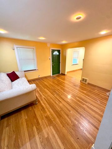 3312 W 84th Street, Chicago, IL 60652