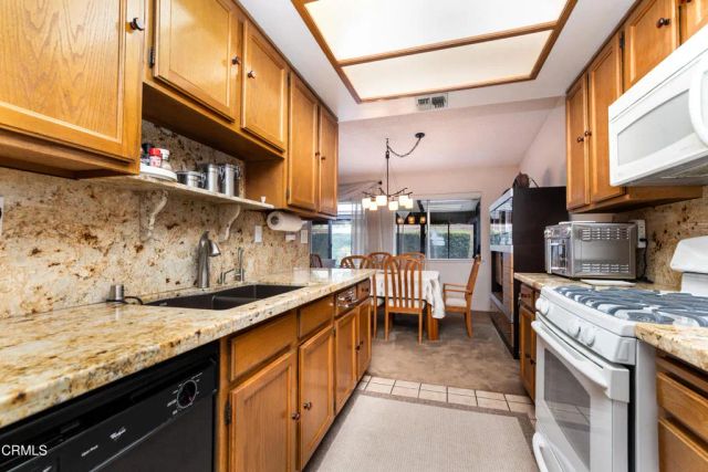 945 Shady Lane, Glendora, CA 91740