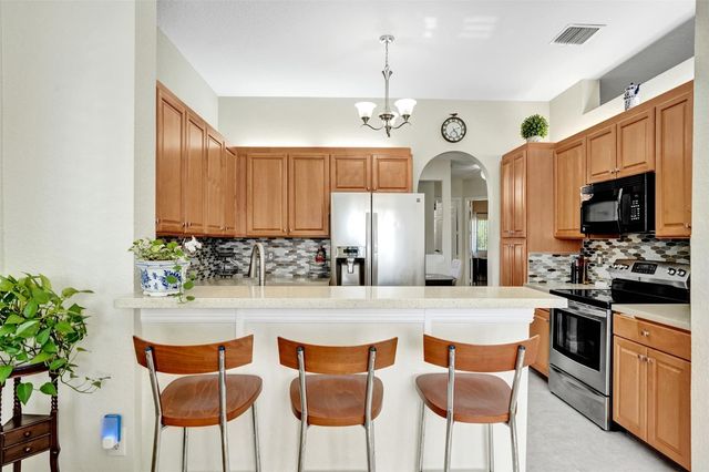 7967 E Exeter Boulevard 203, Tamarac, FL 33321