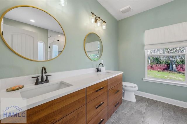 145 Jacobs Circle, Richmond Hill, GA 31324