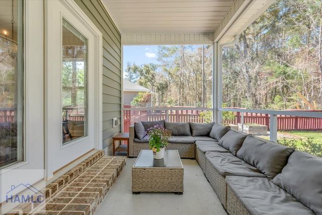 145 Jacobs Circle, Richmond Hill, GA 31324