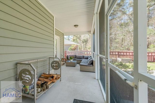 145 Jacobs Circle, Richmond Hill, GA 31324