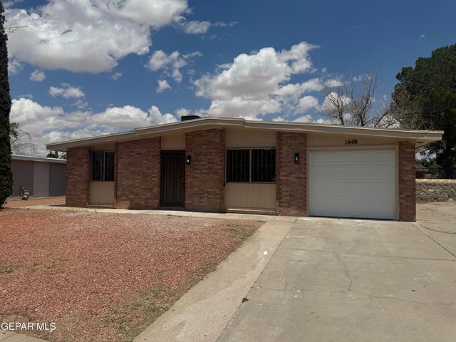 1648 PHIL GIBBS Drive, El Paso, TX 79936