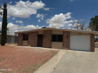 1648 PHIL GIBBS Drive, El Paso, TX 79936