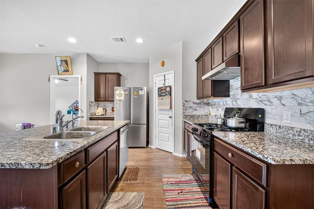 3210 Specklebelly Drive Drive, Baytown, TX 77521