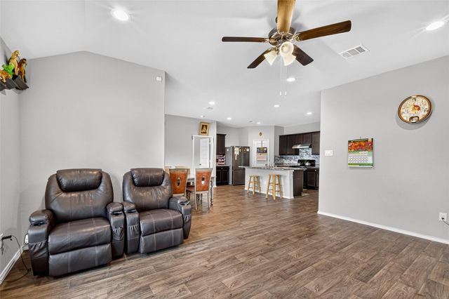 3210 Specklebelly Drive Drive, Baytown, TX 77521