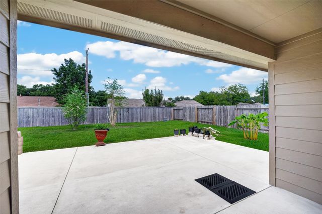 3210 Specklebelly Drive Drive, Baytown, TX 77521