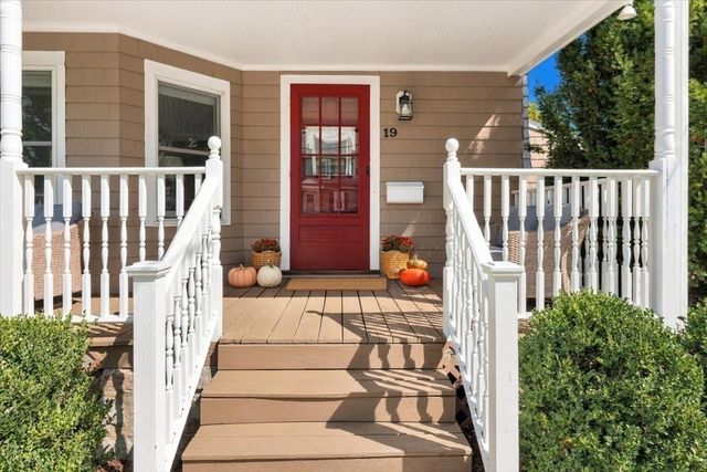 19 Tower Ave, Weymouth, MA 02190