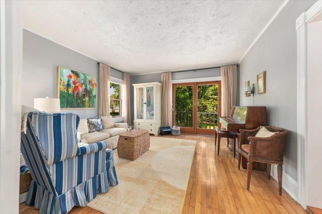 19 Tower Ave, Weymouth, MA 02190