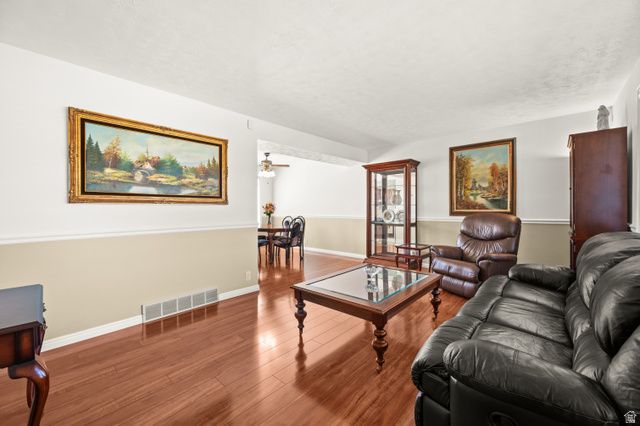 1650 E NICHOLE CIR, Sandy, UT 84093