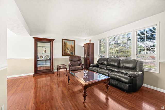 1650 E NICHOLE CIR, Sandy, UT 84093