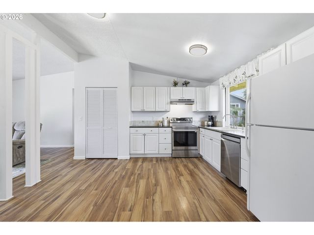 16200 Sw Vincent St, Beaverton, OR 97078