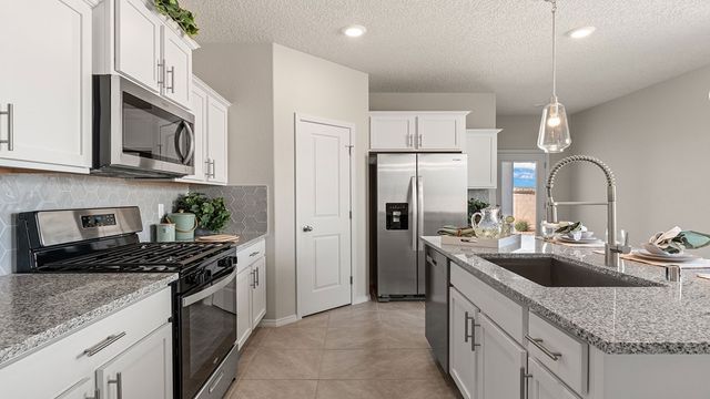 4329 Vista Manzano, Santa Fe, NM 87507