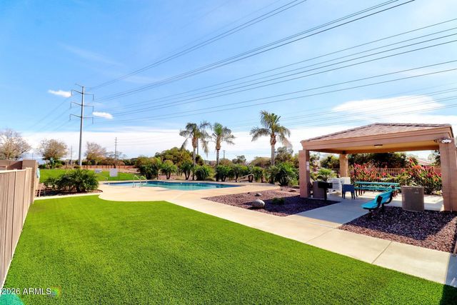 6610 E UNIVERSITY Drive 111, Mesa, AZ 85205