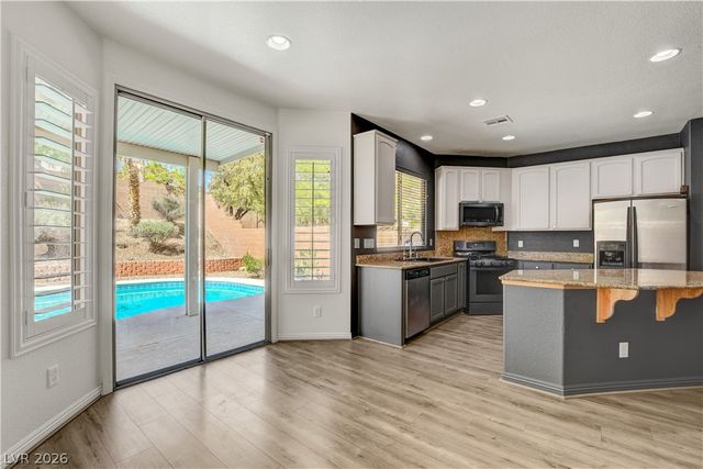 8517 Potters Clay Street, Las Vegas, NV 89143
