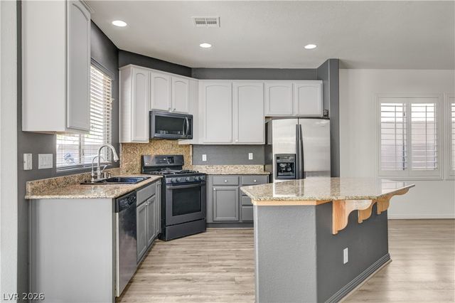 8517 Potters Clay Street, Las Vegas, NV 89143