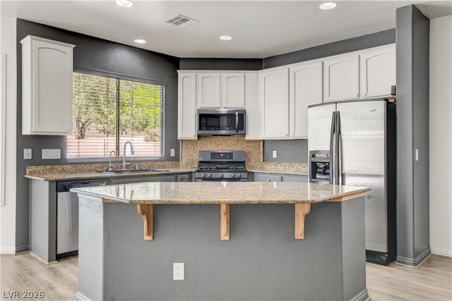 8517 Potters Clay Street, Las Vegas, NV 89143