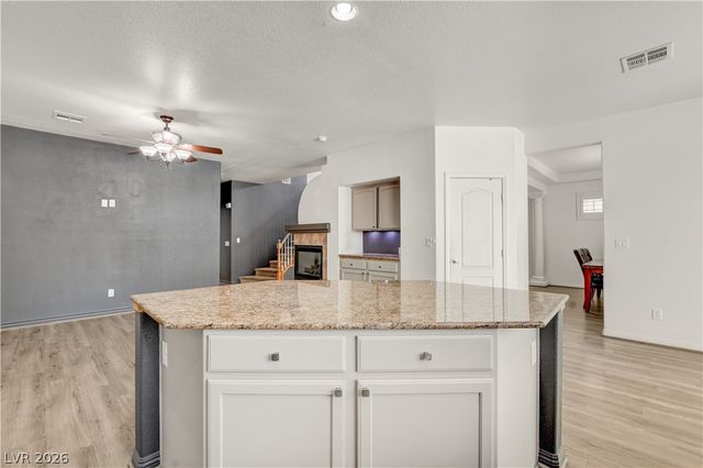 8517 Potters Clay Street, Las Vegas, NV 89143