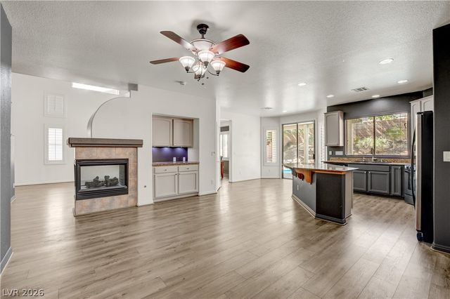 8517 Potters Clay Street, Las Vegas, NV 89143