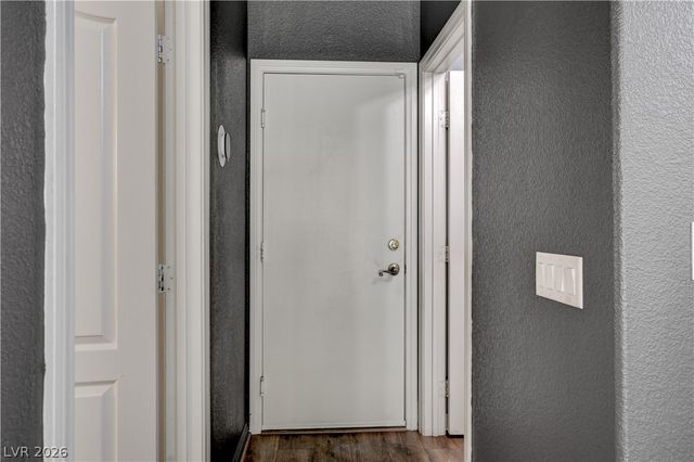 8517 Potters Clay Street, Las Vegas, NV 89143