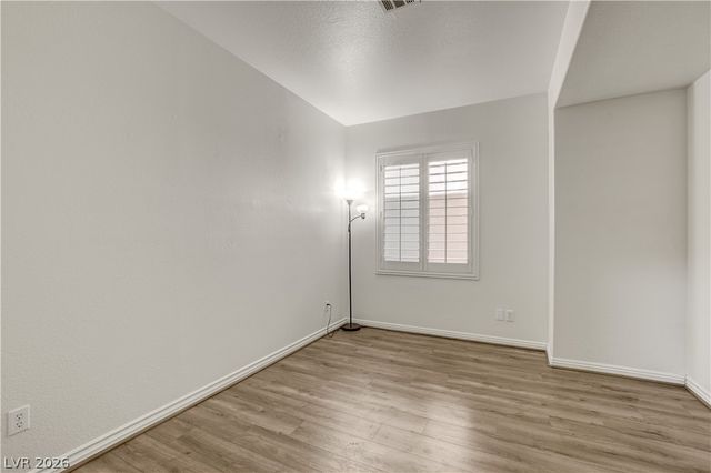 8517 Potters Clay Street, Las Vegas, NV 89143