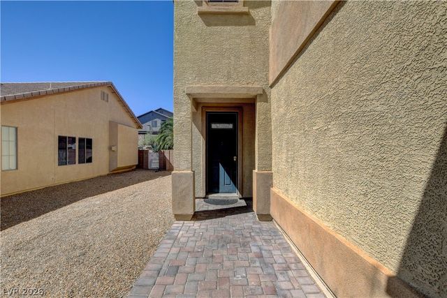 8517 Potters Clay Street, Las Vegas, NV 89143