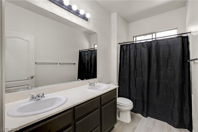 8517 Potters Clay Street, Las Vegas, NV 89143