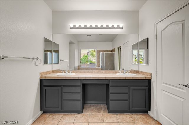 8517 Potters Clay Street, Las Vegas, NV 89143